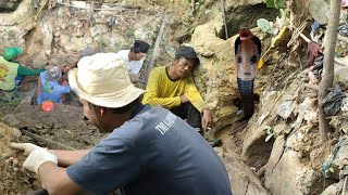 AMAZING !! PEKERJA INI BERDIALOG LANGSUNG DENGAN DEDEMIT PENUNGGU GUNUNG TELAGA