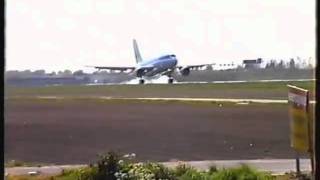 KLM Airbus A310 landing 06-24 Amsterdam Schiphol 1992