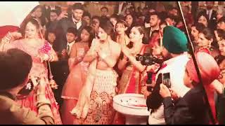 Bride 👰‍♂ surprise entry with dance performance for Groom || wedding 2021