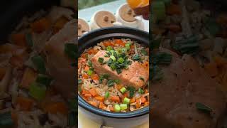 Salmon clay pot rice💛#dinnerideas  #homecooking  #salmonrecipe  tiktok: cassie_cass08