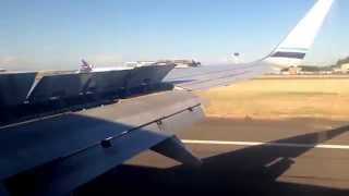 Alaska 737-890 landing at Sacramento int'l KSMF