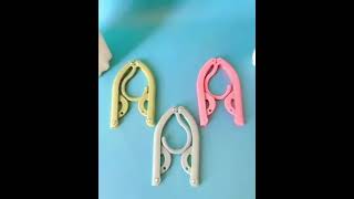 Hanger gantungan baju lipat portable