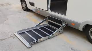 Across Car Elevador eléctrico para silla de ruedas en Autocaravana