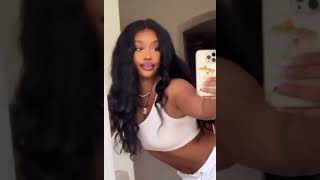 SZA places the hot sauce on her booty #sza #hotsauce #booty #trendingshorts #viral