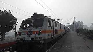 Dangerous 130 Kmh WAP-7 Poorva+Bikaner Weekly+Kanchankanya+Bhopal Weekly Express Attack ER Railways