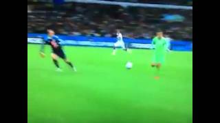 Manuel Neuer Like A Defence Player :D