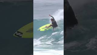 Cruz Dinofa getting blinded in the barrel @CruzDinofa #surf #hawaii #northshore #barrel