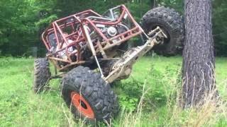 Rock Crawler Climbs A Tree (Copperhead Bouncer Buggy)