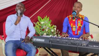 Enjoy sweet moment of Jack Mbuimwe & @IanKingMusic_Live