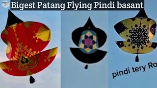 Biggest Patang Fying in Rawapindi Basant