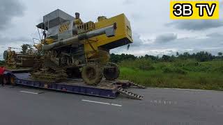 (FULL VIDEO) LOADING A NEW HOLLAND WITH VOLVO TRUCKS