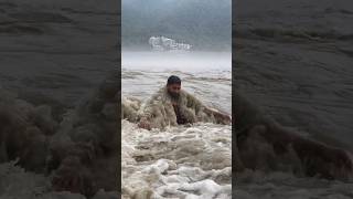 ganga 🙏snan Rishikesh #shorts #ytshorts #ganga #snan #rishikesh