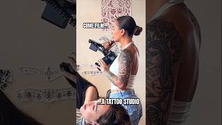 come film with me 📸✍🏻 #shorts #bts #tattoo