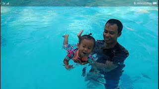 small children learn to swim | Feiza Belajar Renang