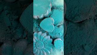 Soft Gym Chalk Reforms with Teal Holi Powder #gymchalk