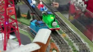 Lionel Thomas and friends haul the peanuts gang.