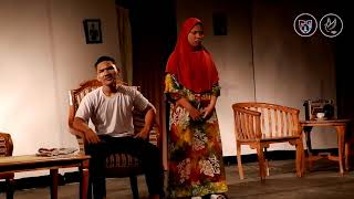 SMAN 4 MATARAM: TEATER PEACE Lakon "Racun" Karya: Muhammad Alif Aliwasi