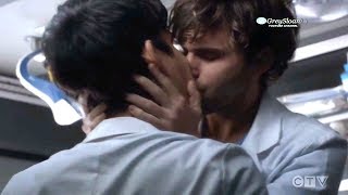 Grey's Anatomy 15x08 Intern Glasses (Schmitt) and Dr Nico Kiss and Make Out in Ambulance