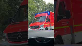 RTW der Feuerwehr  in Bonn Bad Godesberg auf Einsatzfahrt  #feuerwehr #viralvideo #shorts