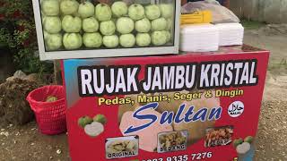 RUJAK JAMBU KRISTAL KENDARI rasanya enak, pedas, manis & segar !!!