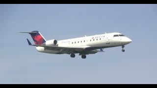 Delta CRJ-200 Landing at Mitchell Airport