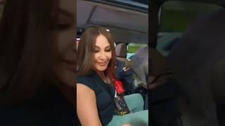 شاهد كيف تصرفت إليسا مع طفلة معجبه بها