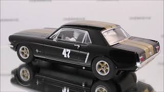 Scalextric 4405 Ford Mustang Black and Gold #47 Analog / Digital 132