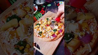 5 मिनट में बनाइये पाइनएप्पल पनीर पिज्जा🍕|| Pineapple Paneer Pizza Recipe😋| #pineapplepizza #shorts