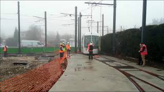 Les bips de la fermeture des portes du tramway d'Avignon