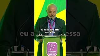 Eu sou o Brasileiro que mais tem títulos Honoris Causa, mesmo não tendo um diploma de curso superior