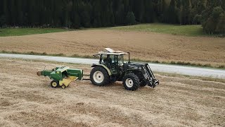 Hurlimann XT-910.6 | John Deere 332 A | Baling Straw in Norway