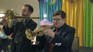 AIN'T NOBODY HERE BUT US CHICKENS by Bay City Swing band at Fresno Mardi Gras festival 2020