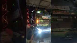 bus karina behenti di madiun #shorts