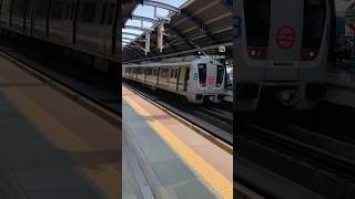 Mere Mehboob Mere Sanam | Metro Short Video #delhi #metro #shorts