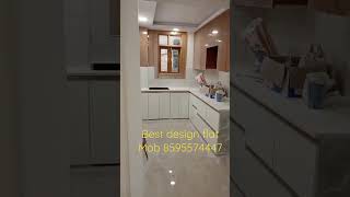 चौड़ी गली मैं 100gaj का 3 BHK flat for sale in Laxmi nagar