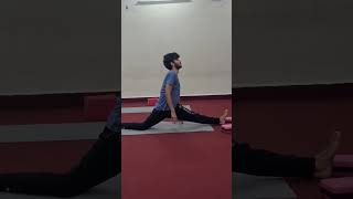 Hanumanasana #yoga #dance #acro #yogaart #viral #yogapictures #trending #yogaposes #hanuman #asana