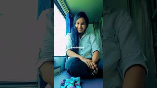 जो हसे उसका घर बसे #comedyshorts #ytviral #shorts #comic #funnymoments #train