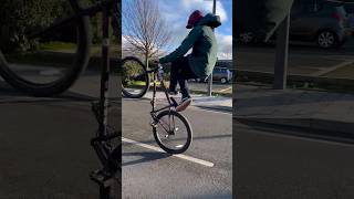 Can you do this 😮#shorts #youtube #bikelife #viral #insane #smooth #goviral #wheelie