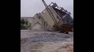 Destroy huge building by iron ball with excavator Magic tips