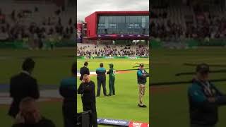 Sarfraz getting abused by crowed after losing the match against india