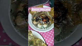 Hujan-hujan enaknya menikmati Bakso Malang !!