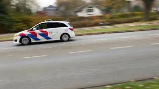 Politie Velp met spoed richting Arnhem