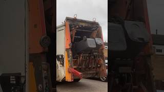 Mercedes Econic Refuse Truck on General Waste, NMA #shorts