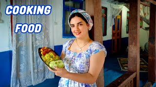 Traditional cooking in the village house: Village Lifestyle|Local life|Iranian culture|Routine Vlog