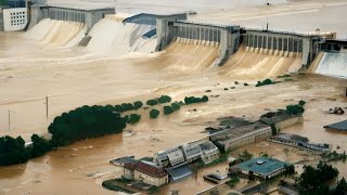 30 Minutes Ago in China! The Three Gorges Dam overflowing reservoirs. Hubei Underwater