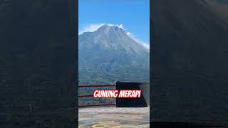 merapi keluar asapnya #gunungmerapi  #shorts  #magelang