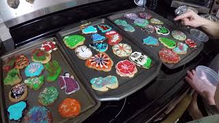 HOLIDAY COOKIE DECORATING & Game Night in Baton Rouge, Louisiana  //  121