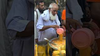 Fresh Mango Juice on the Street🥭 #streetvendors #shorts #mango