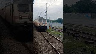 18190/Ernakulam - Tatanagar Express #indianrailways #trending #train #viralvideo #wap7 #shorts