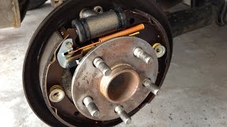 How to replace Drum Brakes - Toyota